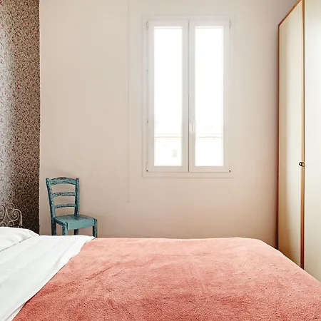 Sant'orsola Design شقة